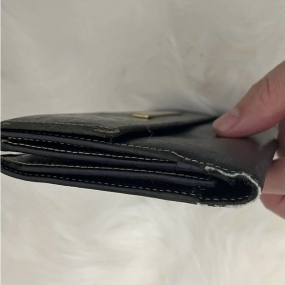 Vintage Gucci Long Wallet - Picture 4 of 9